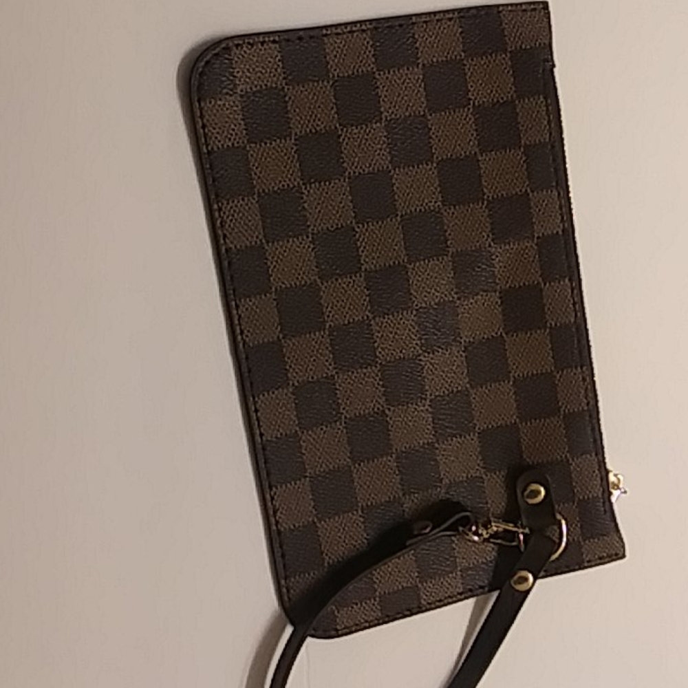 Daisy Rose Pochette
